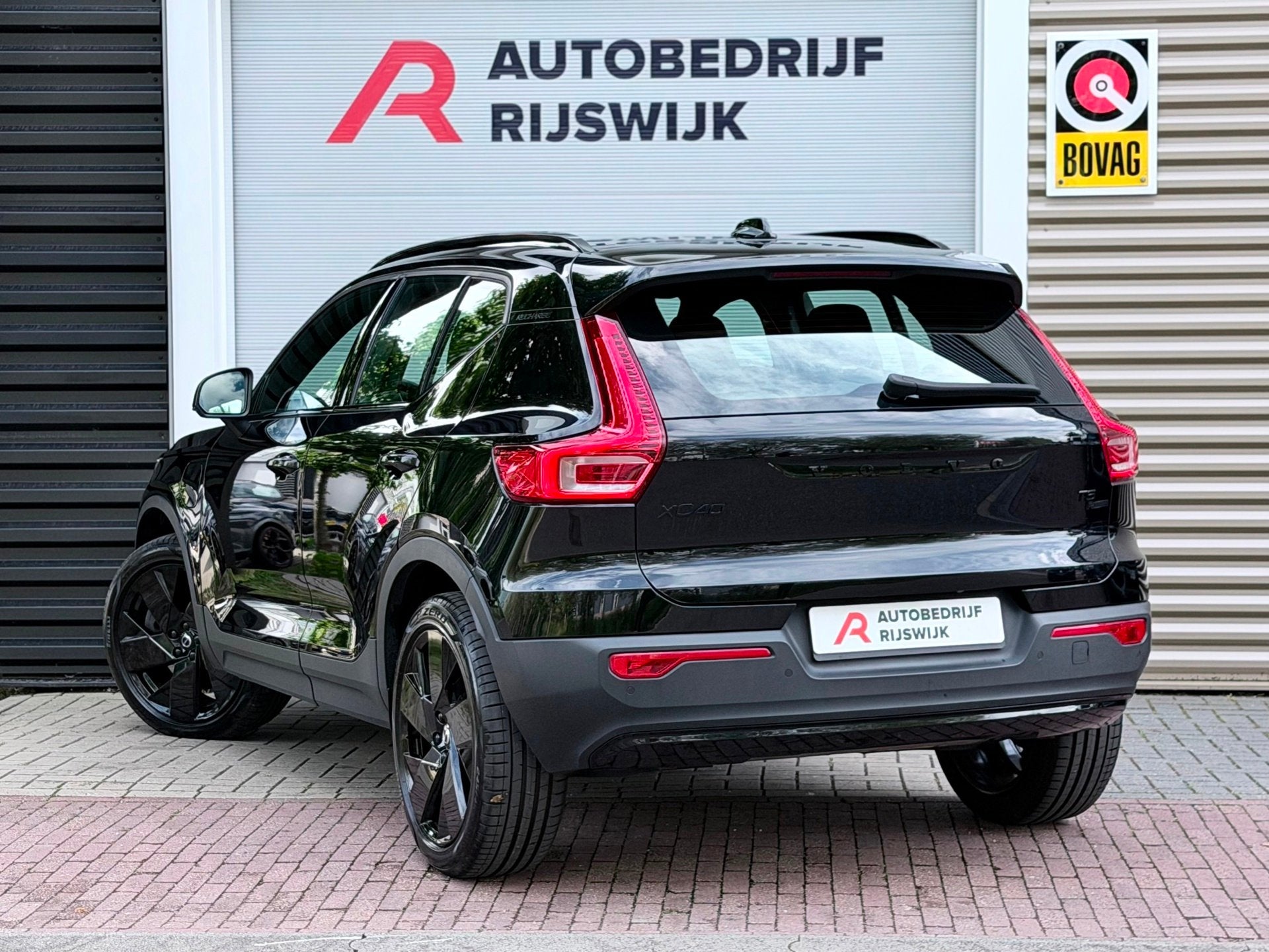 Volvo XC40 1.5 T5 Recharge Inscription H&K/Camera/AppleCar, Auto's, Volvo, Euro 6, Zwart, Bedrijf, Hybride Elektrisch/Benzine