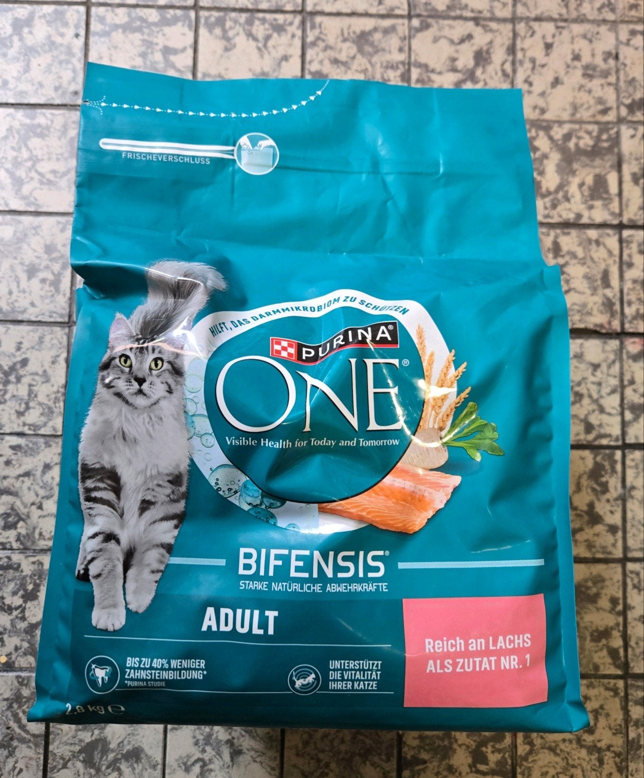 3x2.8kg Purina One Zalm (THT 05/27), Dieren en Toebehoren, Dierenvoeding, Ophalen of Verzenden, Kat