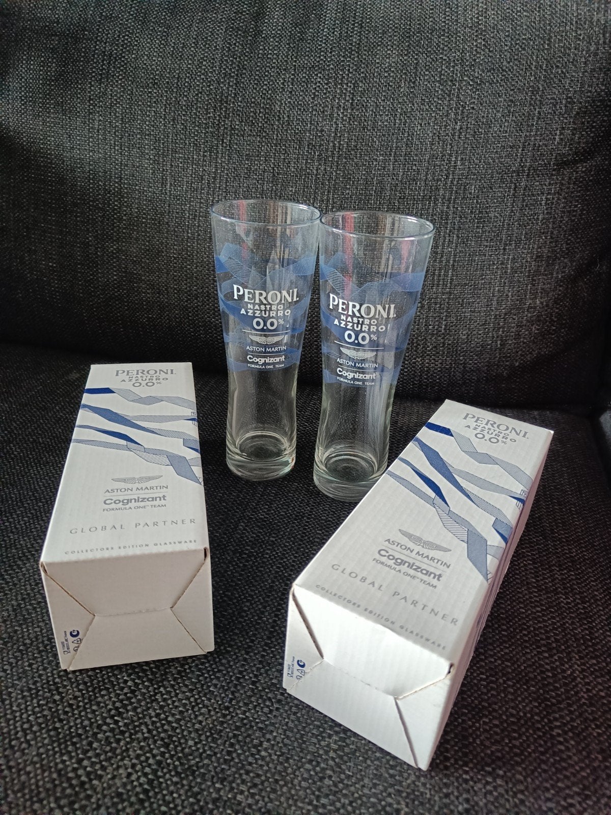 Peroni Nastro Azzurro 0.0% Aston Martin F1 Glazen (2 stuks), Nieuw, Ophalen of Verzenden, Meerkleurig, Overige merken