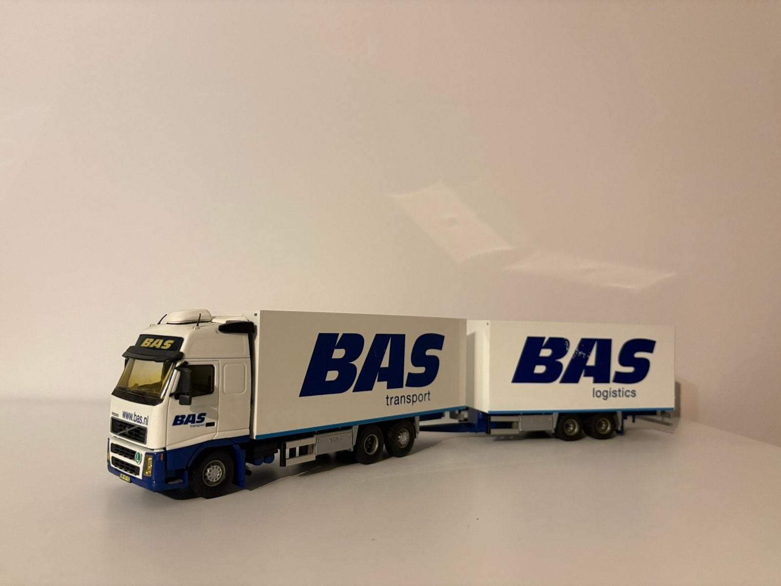 Volvo FH12 Bas Etten Leur Tekno, Hobby en Vrije tijd, Verzenden, Zo goed als nieuw, Bus of Vrachtwagen, Tekno