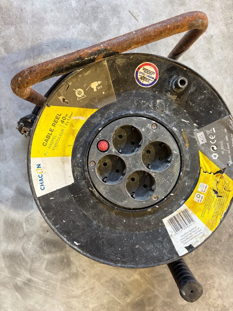 haspel 40Meter 3 x 1MM2 met aardlekbeveiliging, Ophalen, Gebruikt, Kabelhaspel
