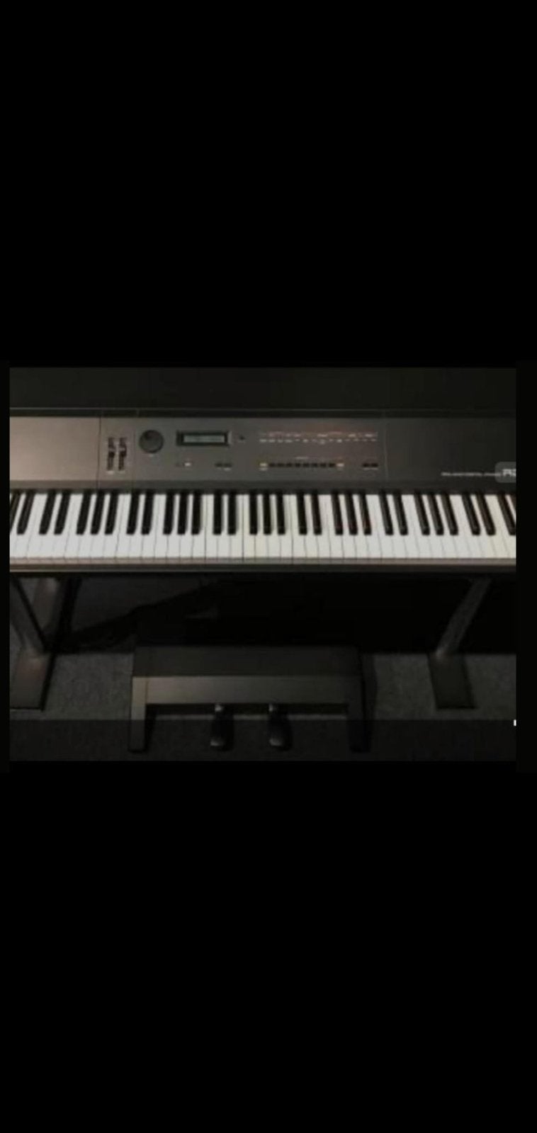 Roland RD-1000, Ophalen of Verzenden, Zo goed als nieuw, Zwart