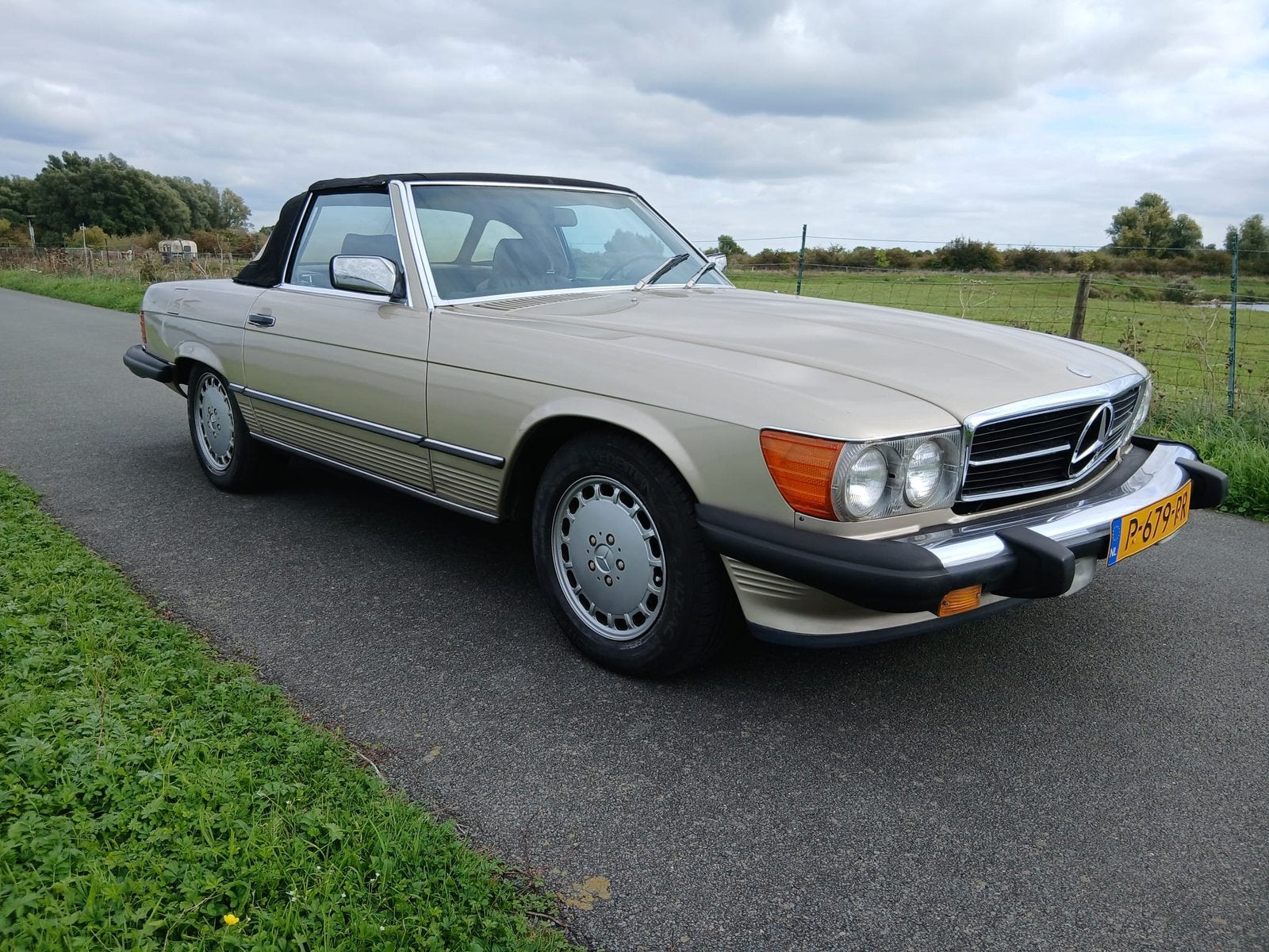 Mercedes-Benz 560SL 1986 V8 Automaat Belastingvrij topper, foto 2