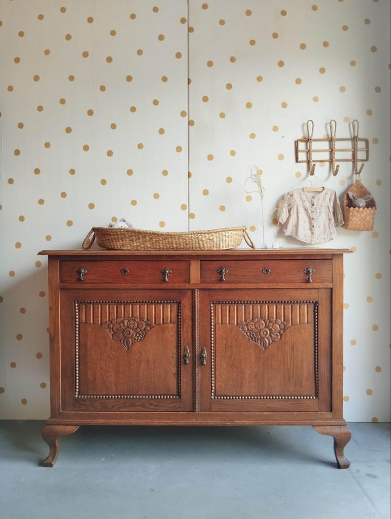 Vintage dressoir Queen Ann / massief hout /bezorgen mogelijk, Ophalen of Verzenden, 25 tot 50 cm, Eikenhout, 100 tot 150 cm