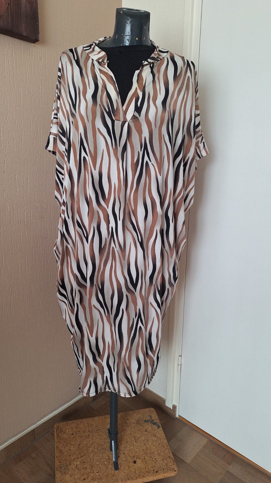 kaftan 38 40 42 44 46, Ophalen of Verzenden, Nieuw, Maat 38/40 (M), Bruin