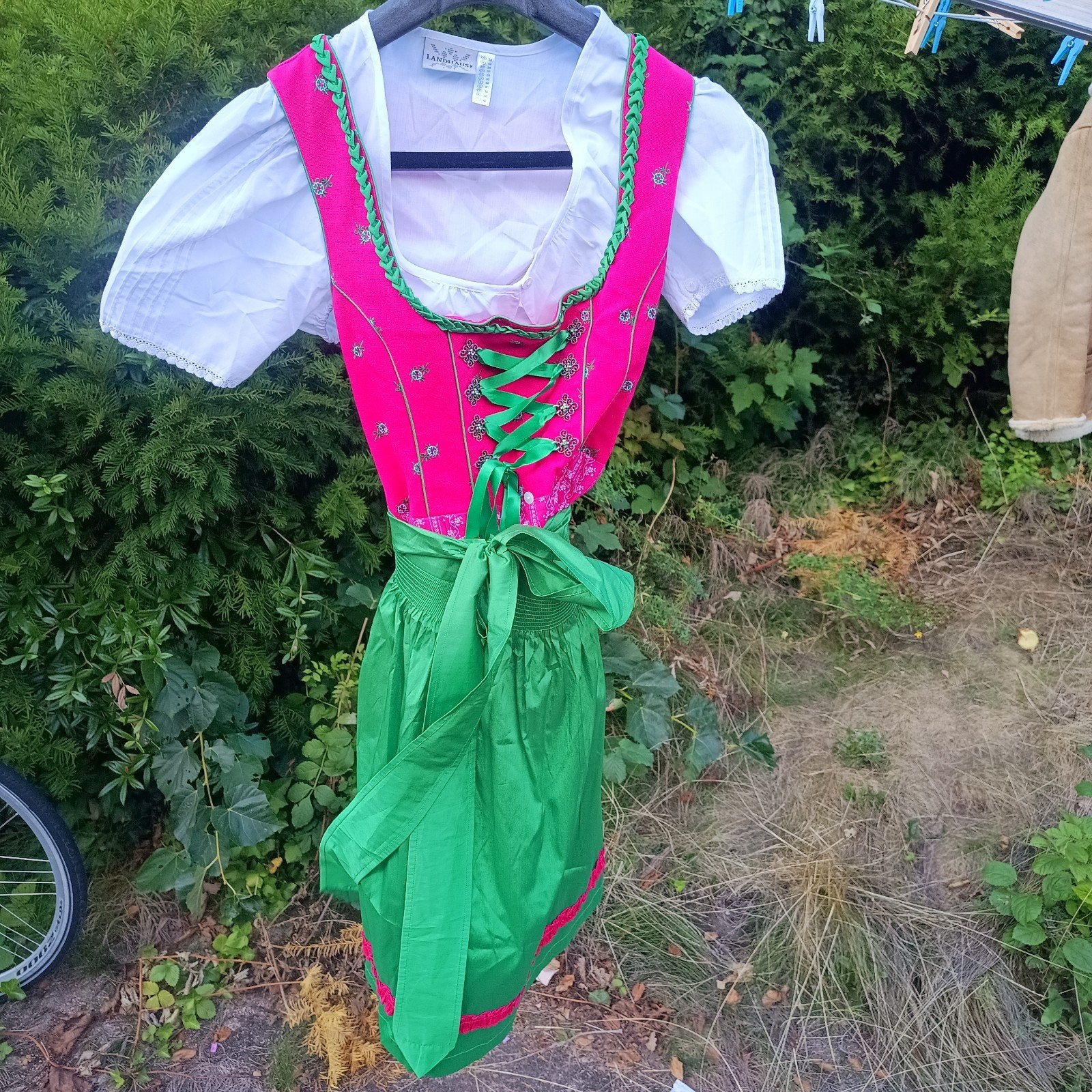 Dirndl 38 C&A set jurk blouse schortje Oktoberfest, Maat 38/40 (M), Ophalen of Verzenden, C&A, Overige thema's