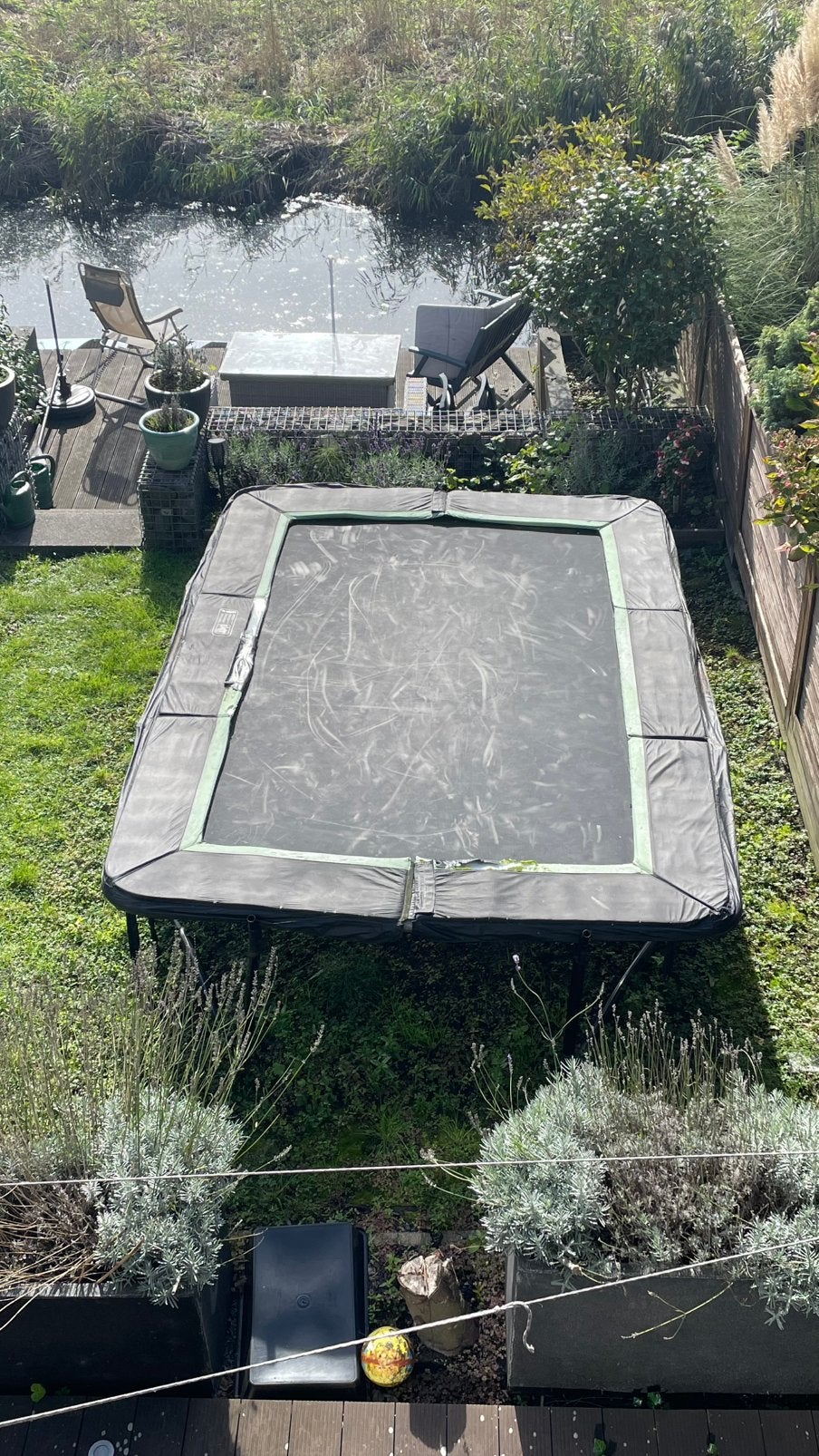 EXIT Silhouette trampoline 214305 cm (incl net met palen)