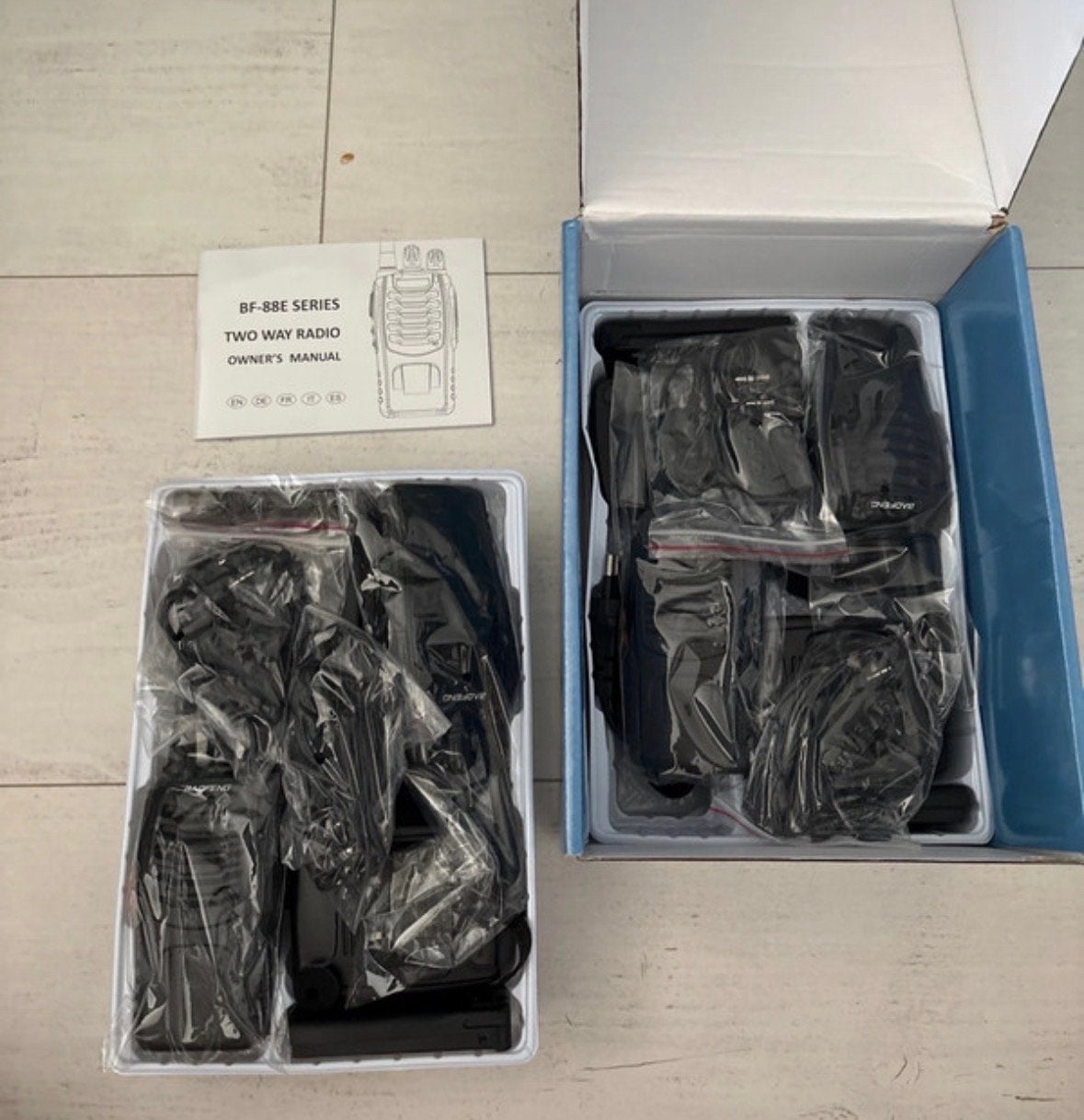 Baofeng BF-88E Walkie Talkie Set - Nieuw in Doos, Nieuw, Ophalen of Verzenden, Portofoon of Walkie-talkie, Met broekklem