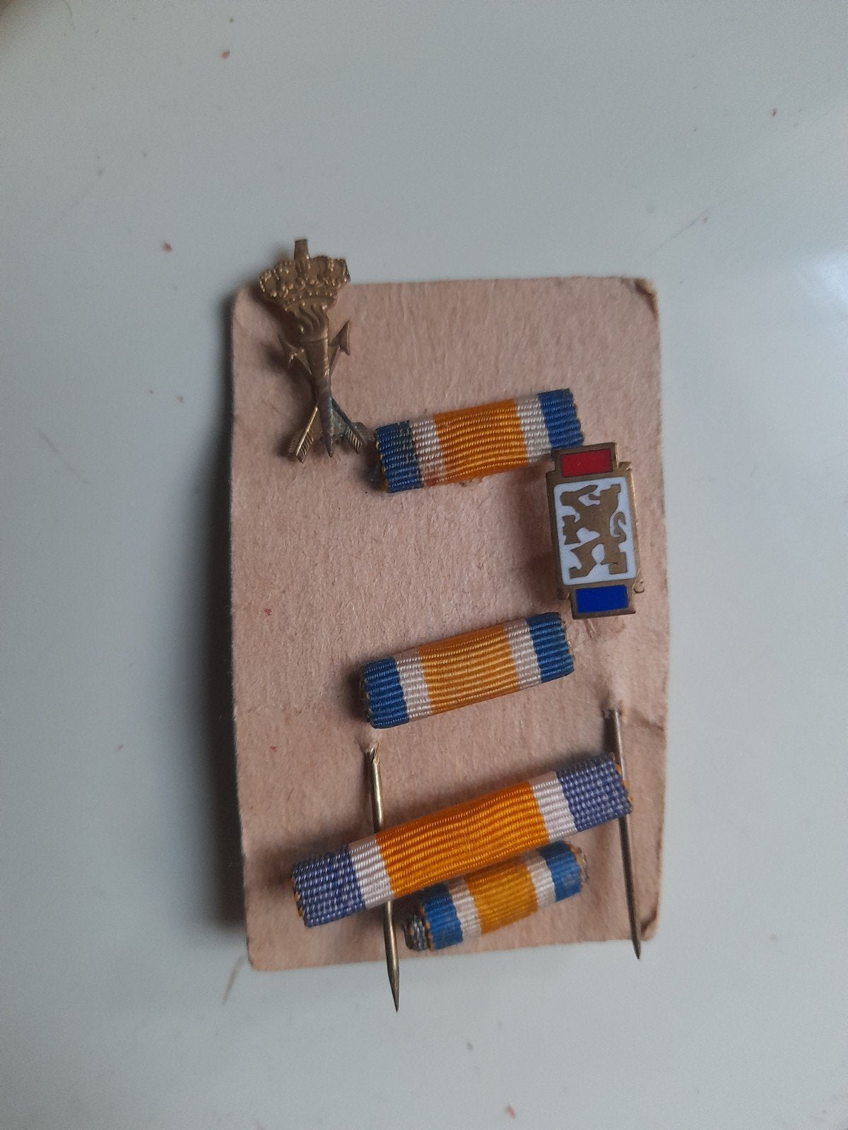batons speld onderscheiding militair 2e wo, Verzamelen, Ophalen of Verzenden, Landmacht, Nederland, Embleem of Badge