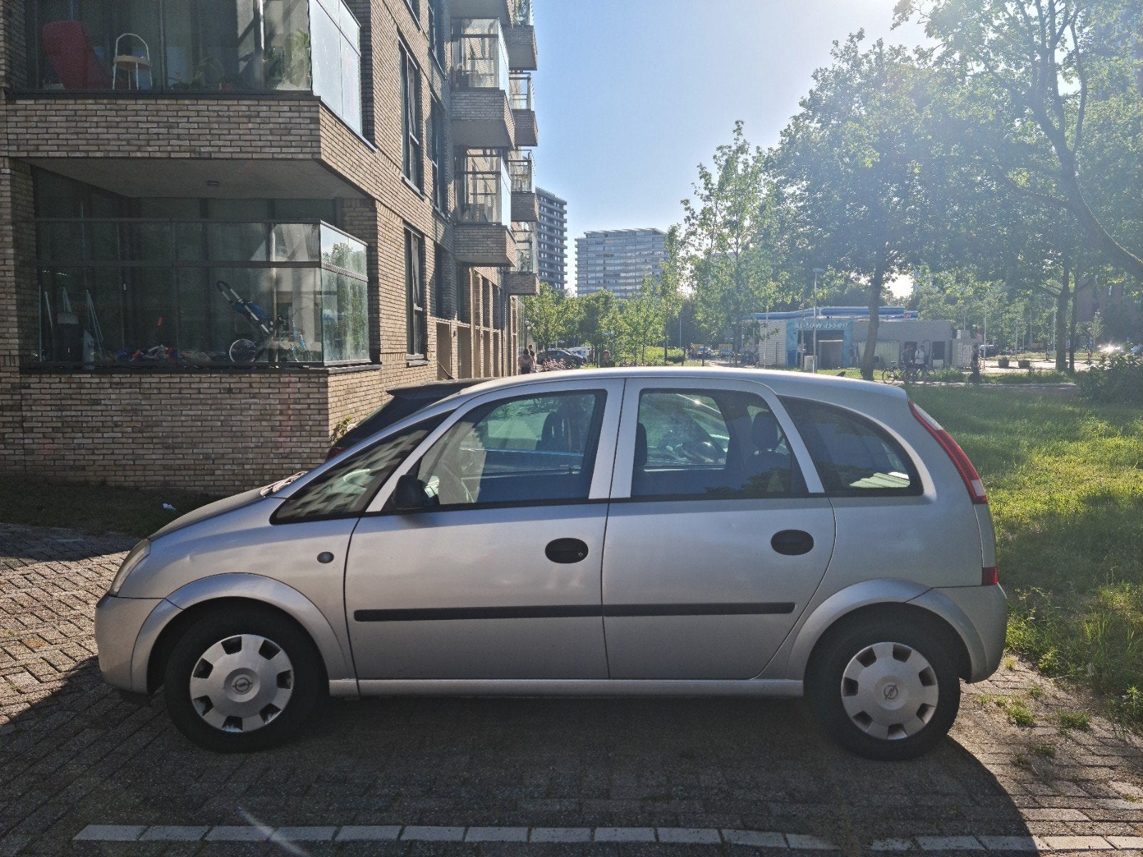 Opel Meriva 1.6 8V 2004 Grijs (APK t/m juni 2027), Auto's, Opel, 4 cilinders, Origineel Nederlands, 1200 kg, Handgeschakeld
