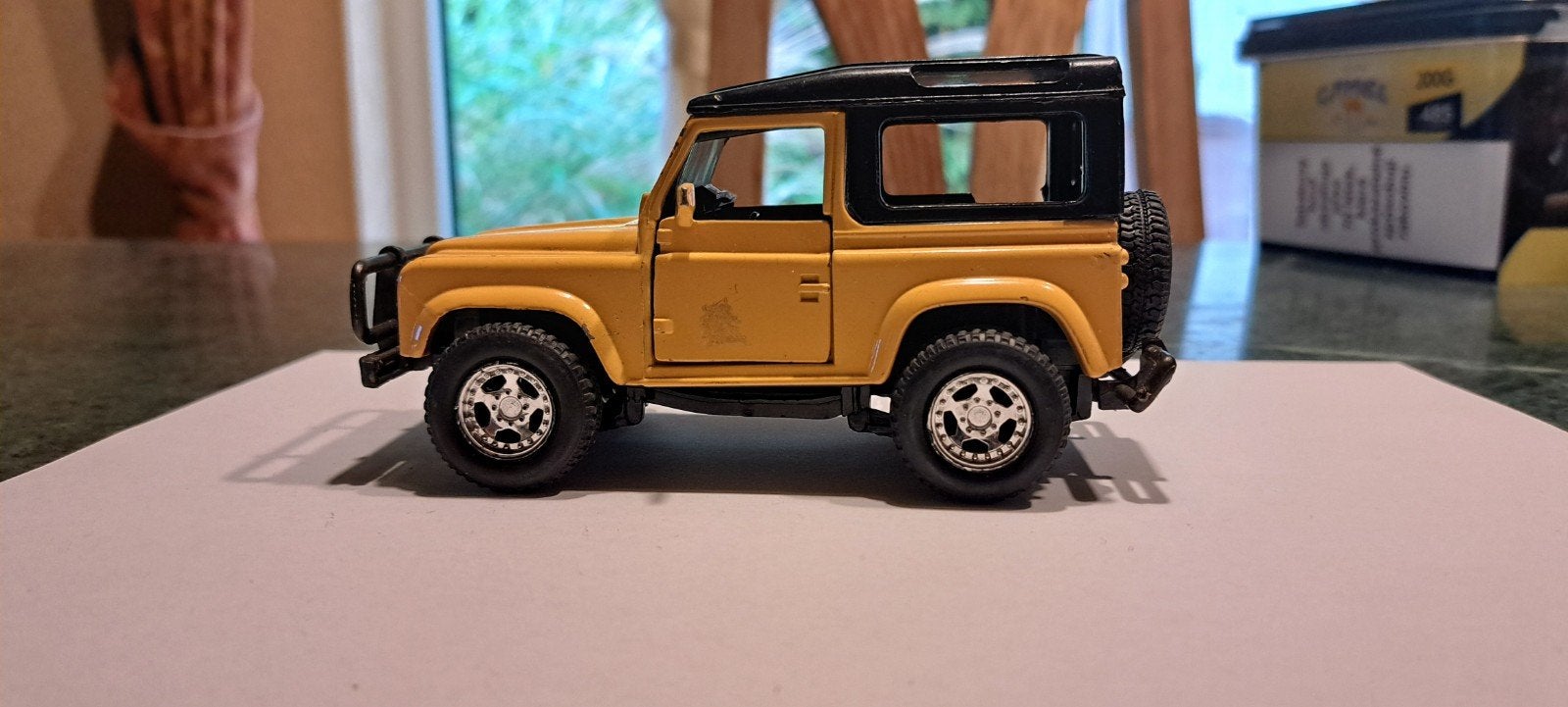 land rover defender 1:32, Ophalen of Verzenden, Gebruikt, Overige merken