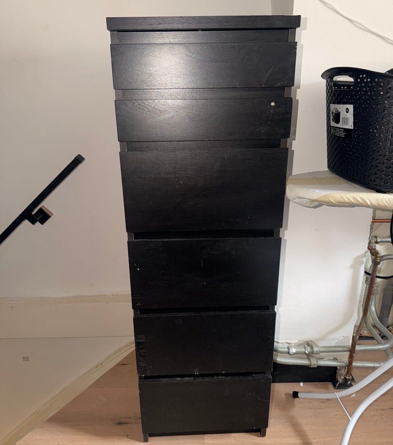 IKEA Malm ladekast zwartbruin met 6 lades en spiegel, Huis en Inrichting, Kasten | Ladekasten, 5 laden of meer, Ophalen, Gebruikt