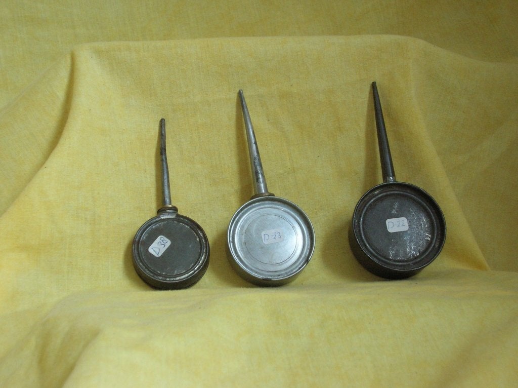 DRIE OLIE SPUITJES IN 1 KOOP, Antiek en Kunst, Ophalen of Verzenden