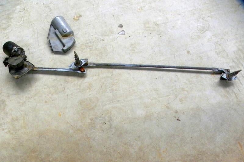 W114 W115 Ruitenwissermotor met mechanisme, Ophalen of Verzenden, Gebruikt, Mercedes-Benz
