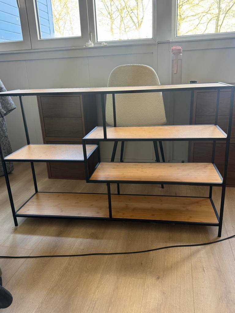 Moderne open kast met bamboe planken, Ophalen, Gebruikt