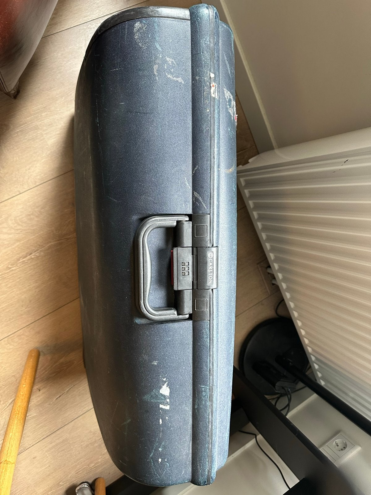 Carlton koffer - Stevige reiskoffer met wieltjes, 60 tot 70 cm, Gebruikt, Hard kunststof, 45 tot 55 cm