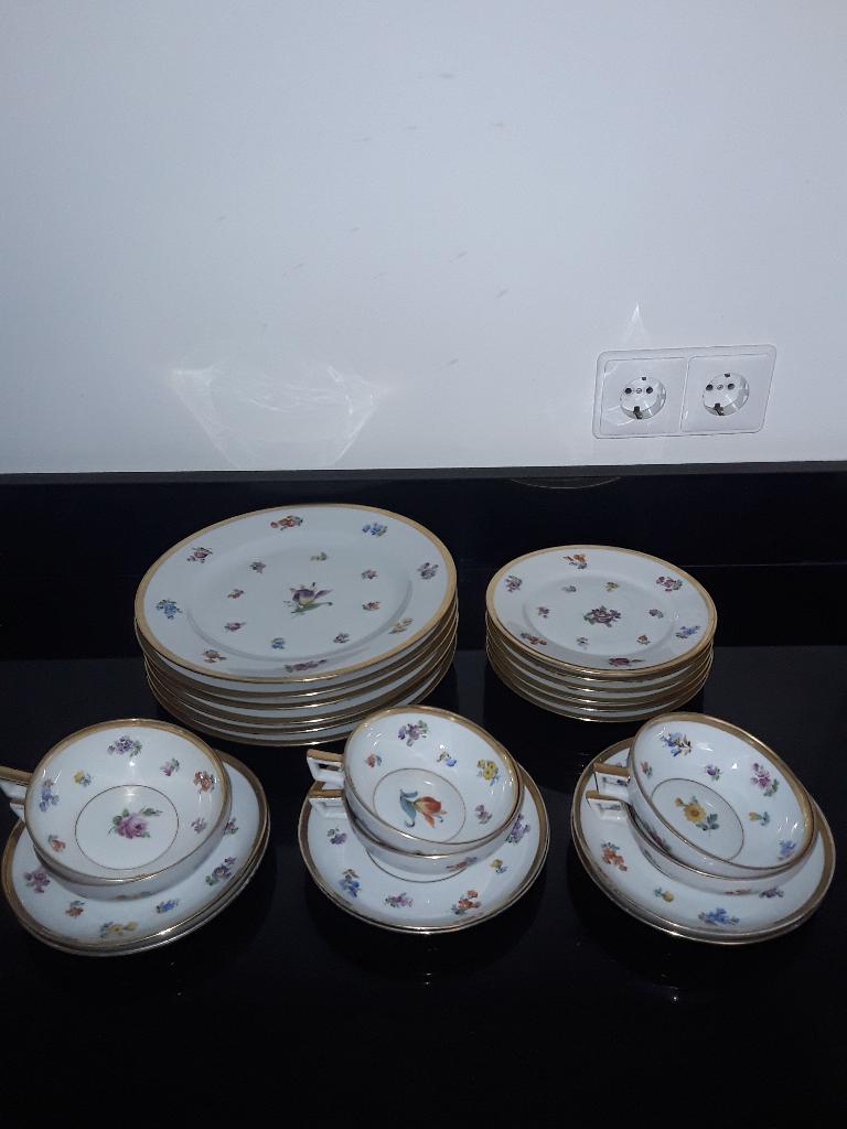 Antiek Dresden handgemaakt gedeelteservies met strooibloemen, Antiek en Kunst, Verzenden