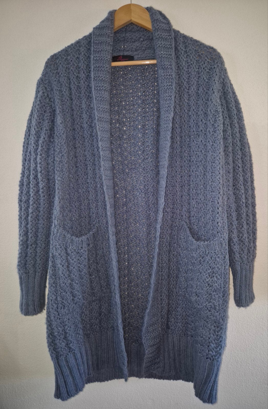 Mooi grofgebreid jeansblauw lang vest one size, Savinni, Verzenden, Zo goed als nieuw, Blauw