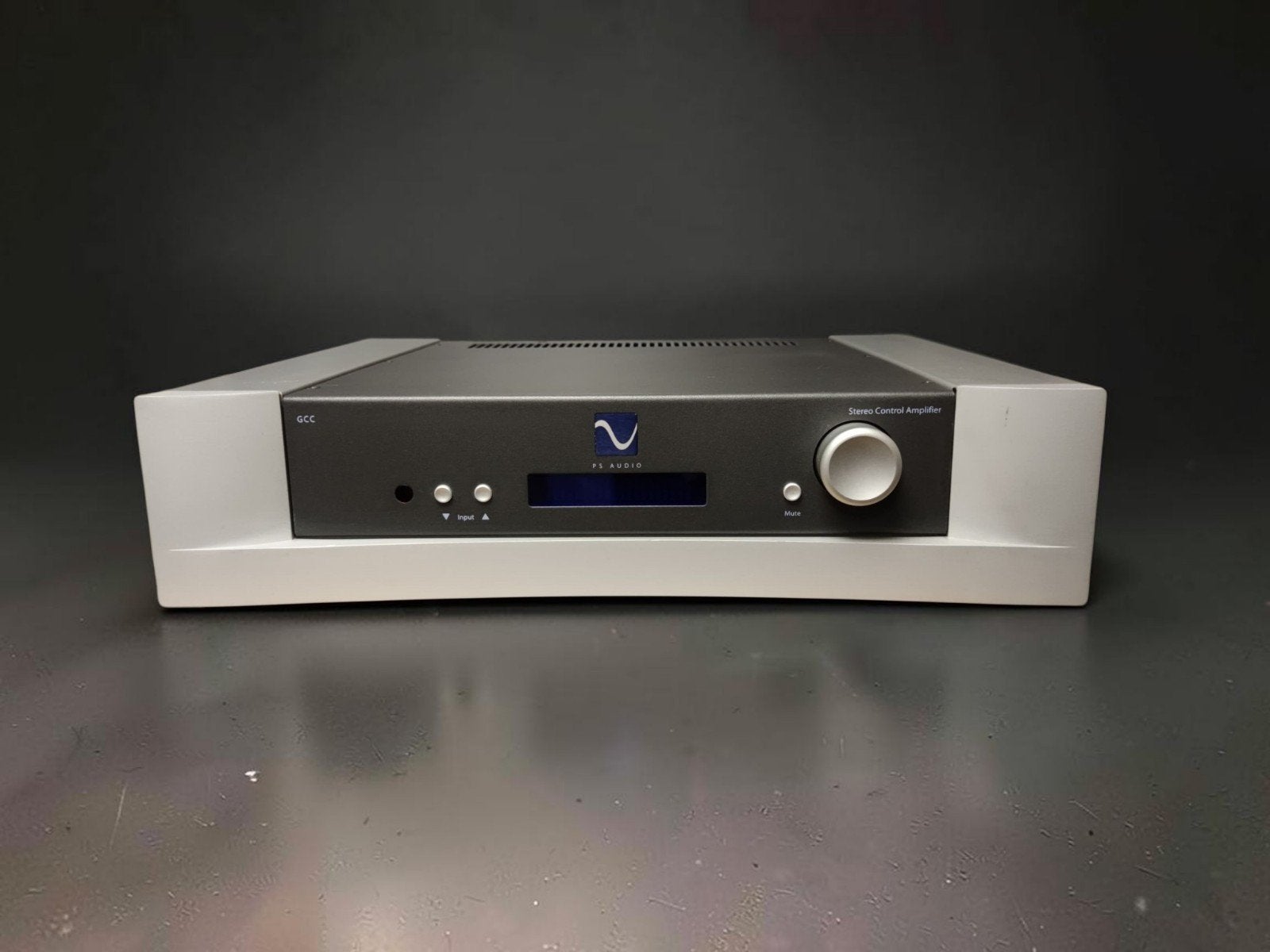 PS Audio GCC Control Amplifier, Zo goed als nieuw, 120 watt of meer, Stereo, Ophalen