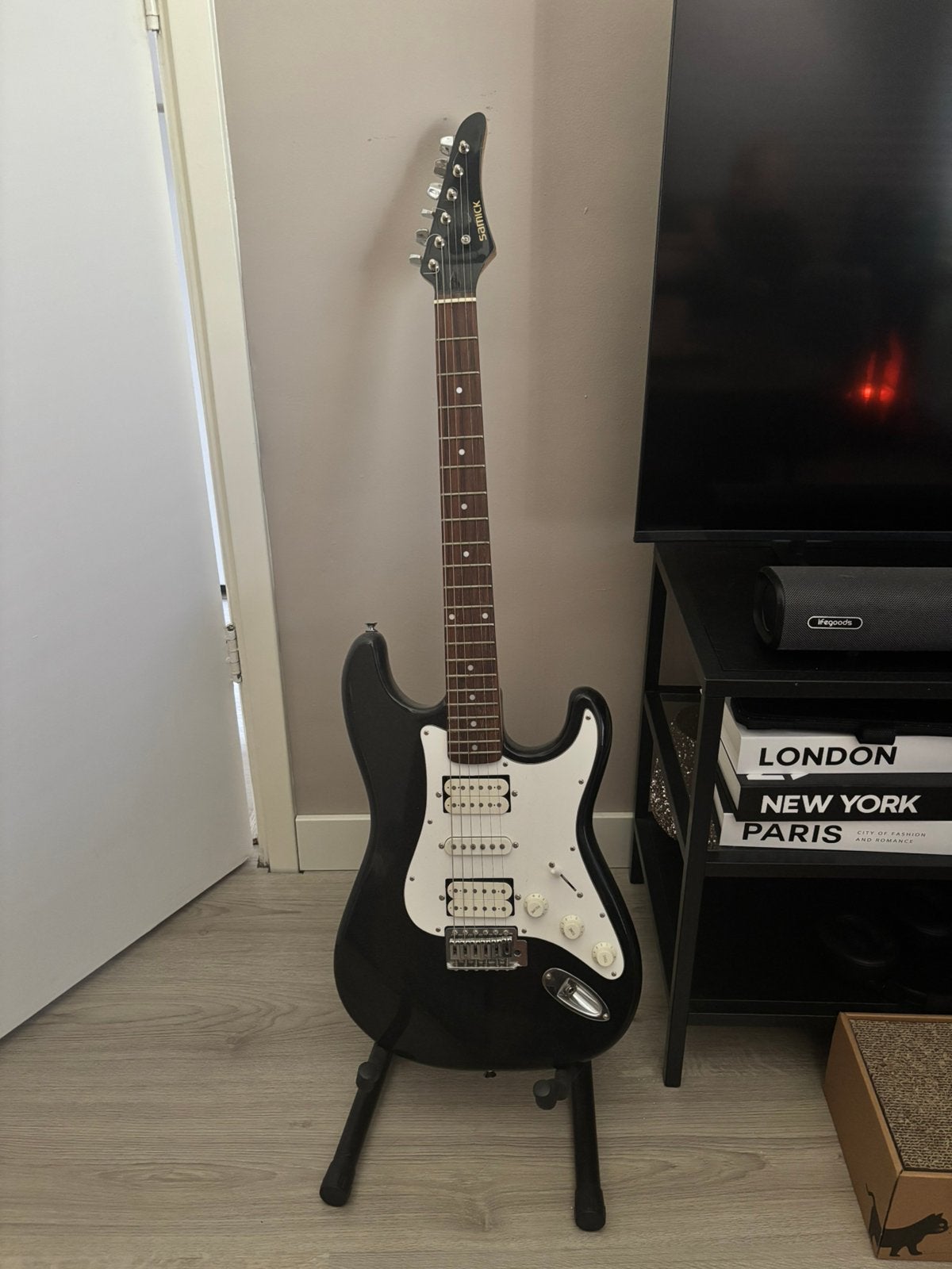 Samick Elektronische Gitaae, Ophalen, Zo goed als nieuw, Solid body, Overige merken