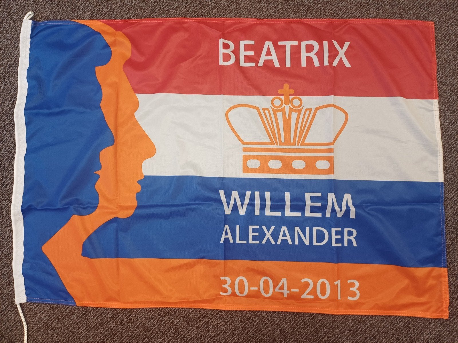 Kroningsvlag Beatrix -Willem Alexander, Verzamelen, Koninklijk Huis en Royalty, Ophalen of Verzenden, Nieuw