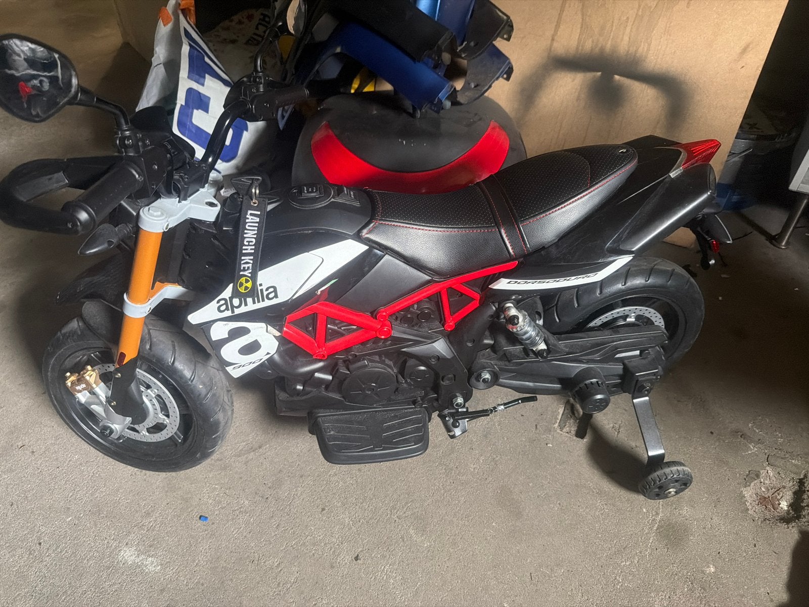 Elektronische kinder motor Aprilia - defect, Kinderen en Baby's, Speelgoed | Buiten | Accuvoertuigen, Ophalen, Gebruikt