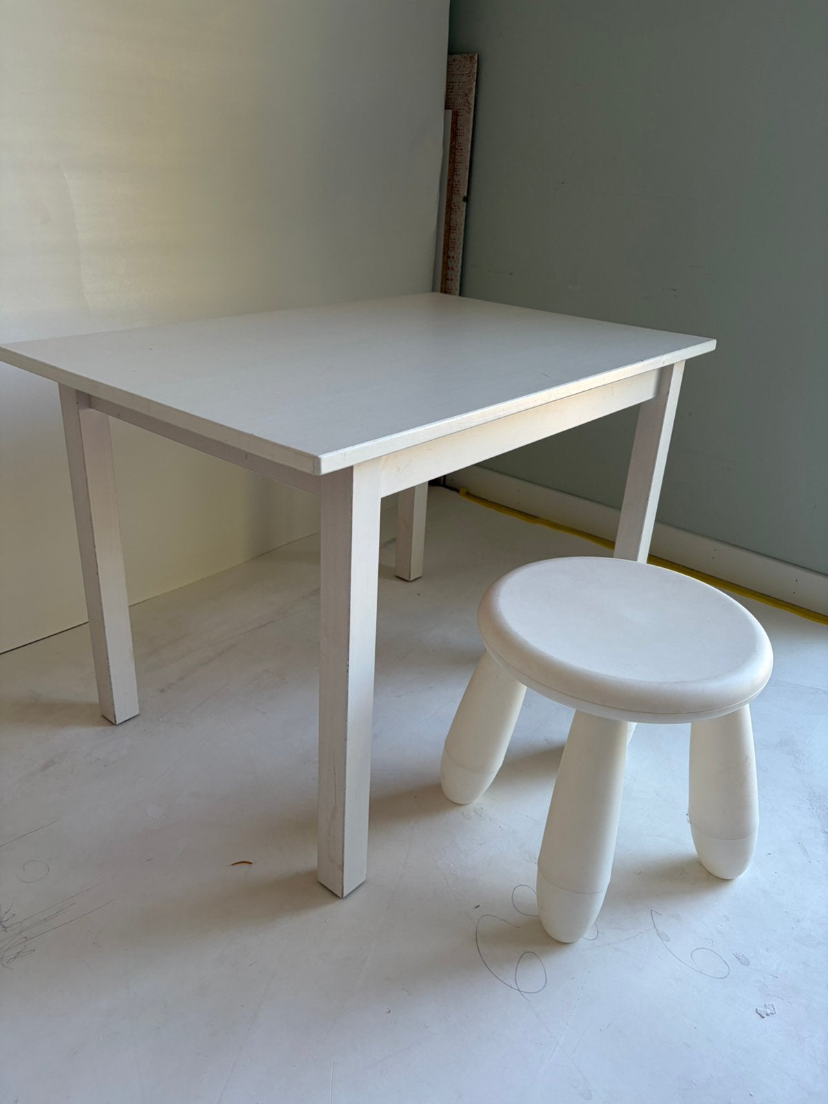 IKEA Sundvik kindertafel, wit, Ophalen, Gebruikt, Tafel(s)