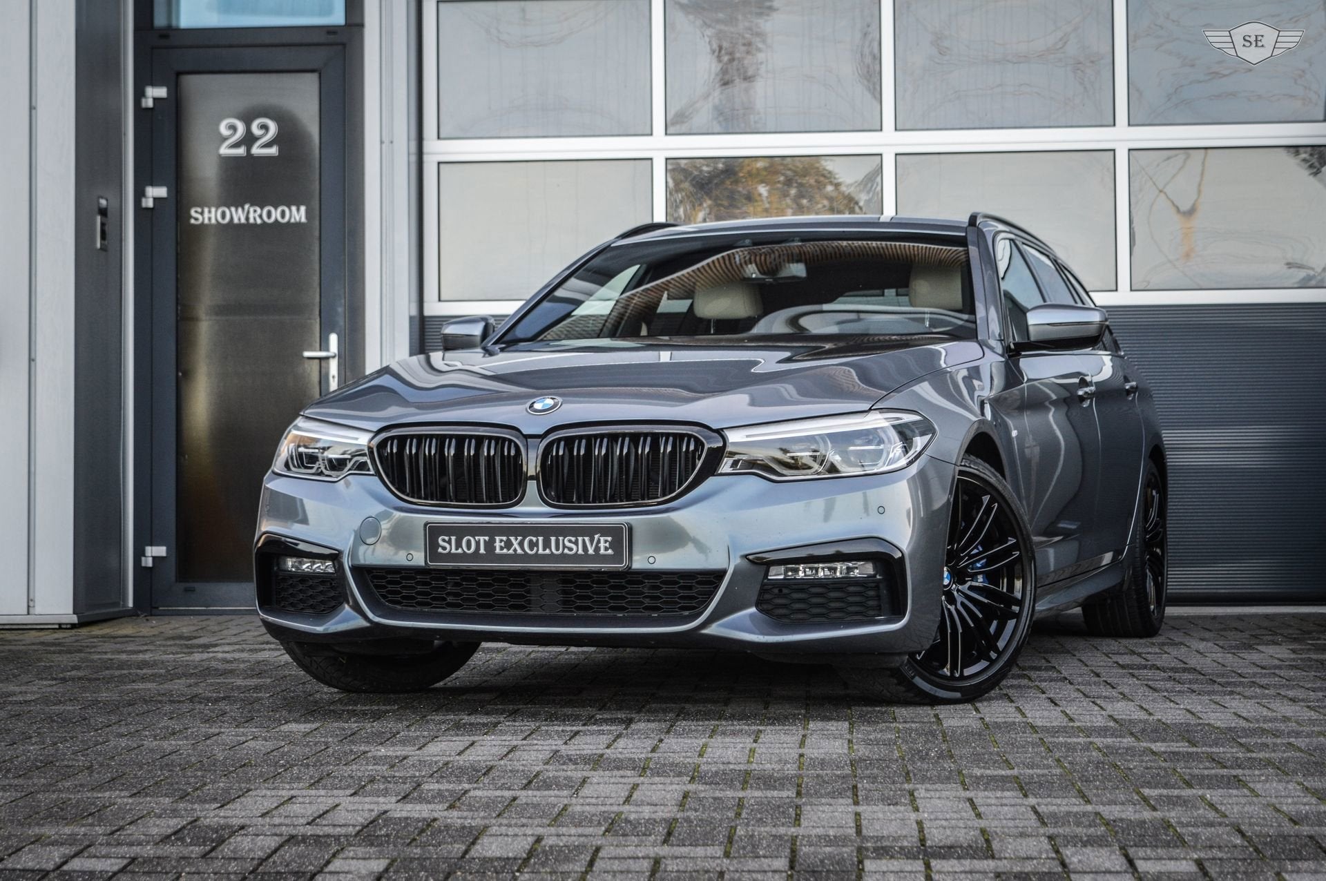 BMW 5-serie Touring 530i|HIGH EXECUTIVE|LEDER|M-PAKKET|TREKH, Automaat, Achterwielaandrijving, Gebruikt, Euro 6