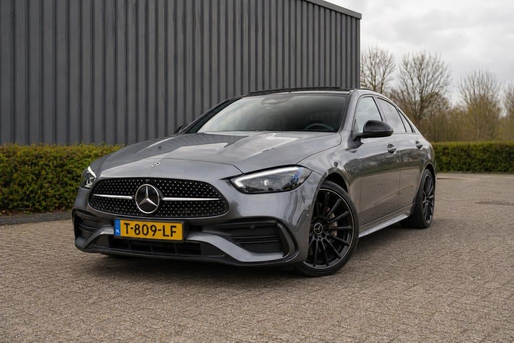 Mercedes C200 AMG Line | Pano | 360° | Dealer OH + Garantie, Auto's, Mercedes-Benz, Automaat, 1800 kg, Zwart, 4 cilinders