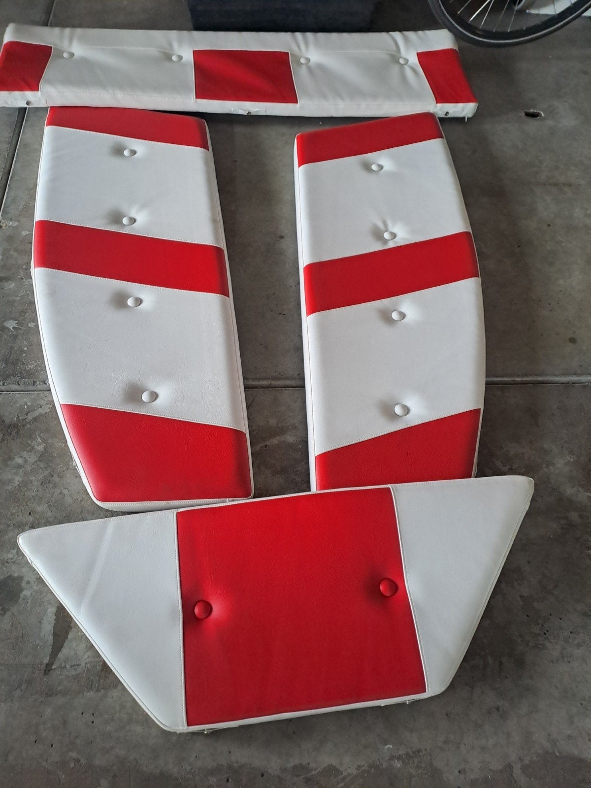 Nieuwe zitkussens Utern Elan- Rood/Wit, Watersport en Boten, Accessoires en Onderhoud, Nieuw, Ophalen of Verzenden