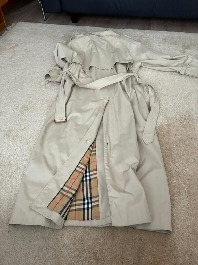 Burberry trenchcoat, Kleding | Dames, Jassen | Zomer, Ophalen of Verzenden, Zo goed als nieuw, Maat 42/44 (L), Zwart