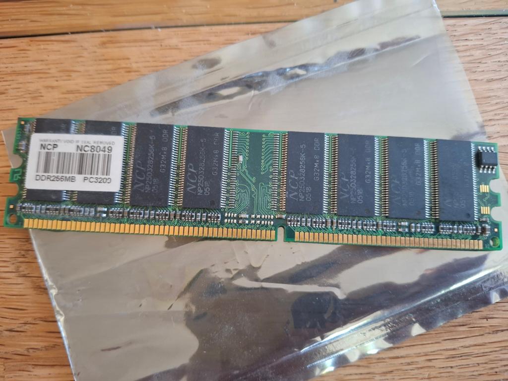 NCP DDR256MB PC3200 RAM Geheugenmodule, Ophalen of Verzenden, DDR, Desktop, Gebruikt