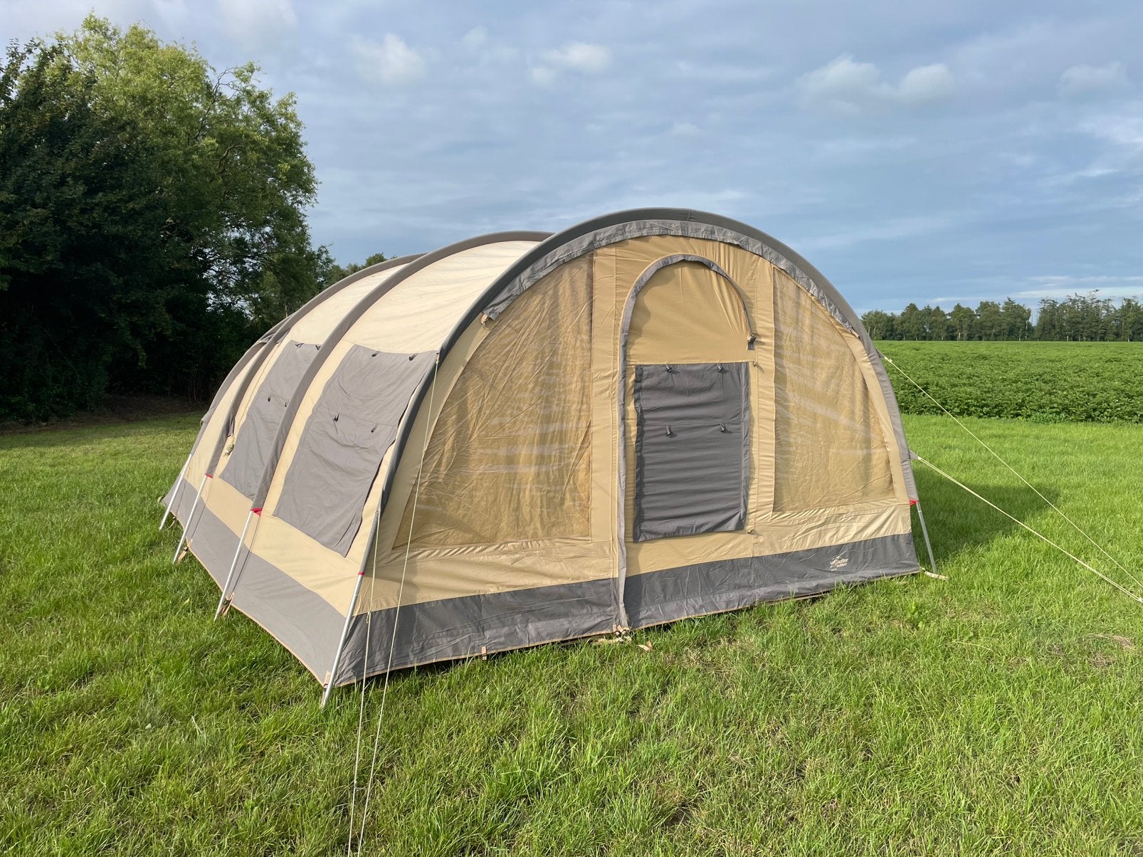 Vrijbuiter Oak 400 5pers tent zgan 3x gebruikt incl luifel, Ophalen, Zo goed als nieuw, Tot en met 5