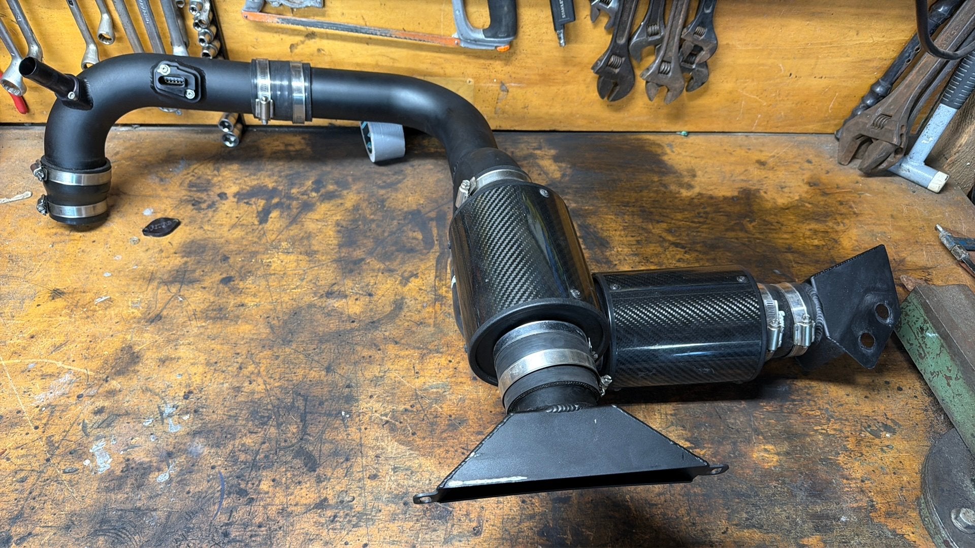 Aangeboden forge twin intake golf 5/6 gti, Ophalen of Verzenden, Gebruikt, Audi