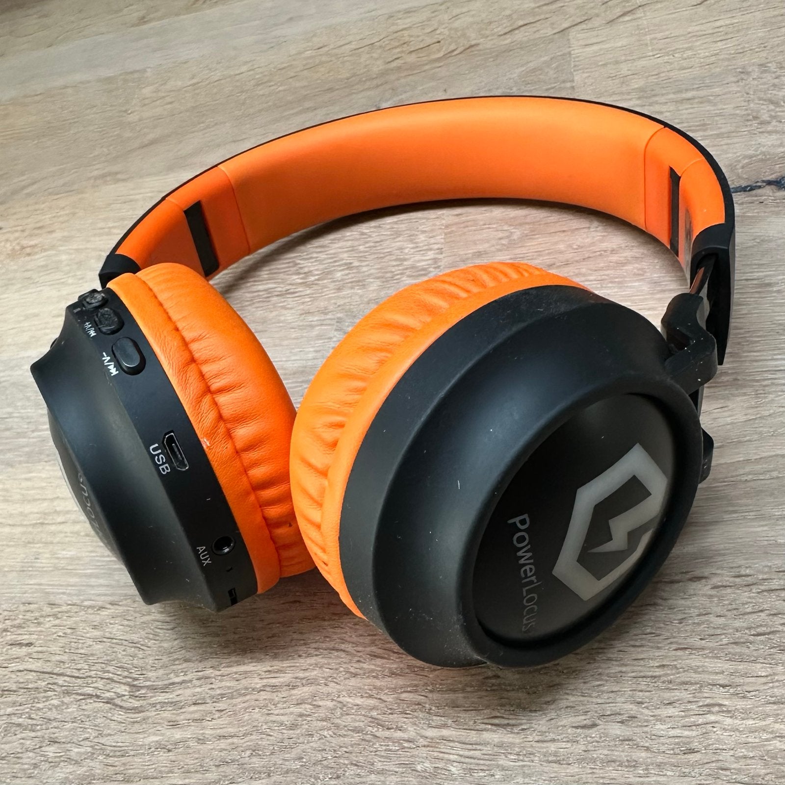 PowerLocus Bluetooth Koptelefoon - Oranje/Zwart, Audio, Tv en Foto, Koptelefoons, Overige merken, Oranje, Bluetooth, Ophalen of Verzenden