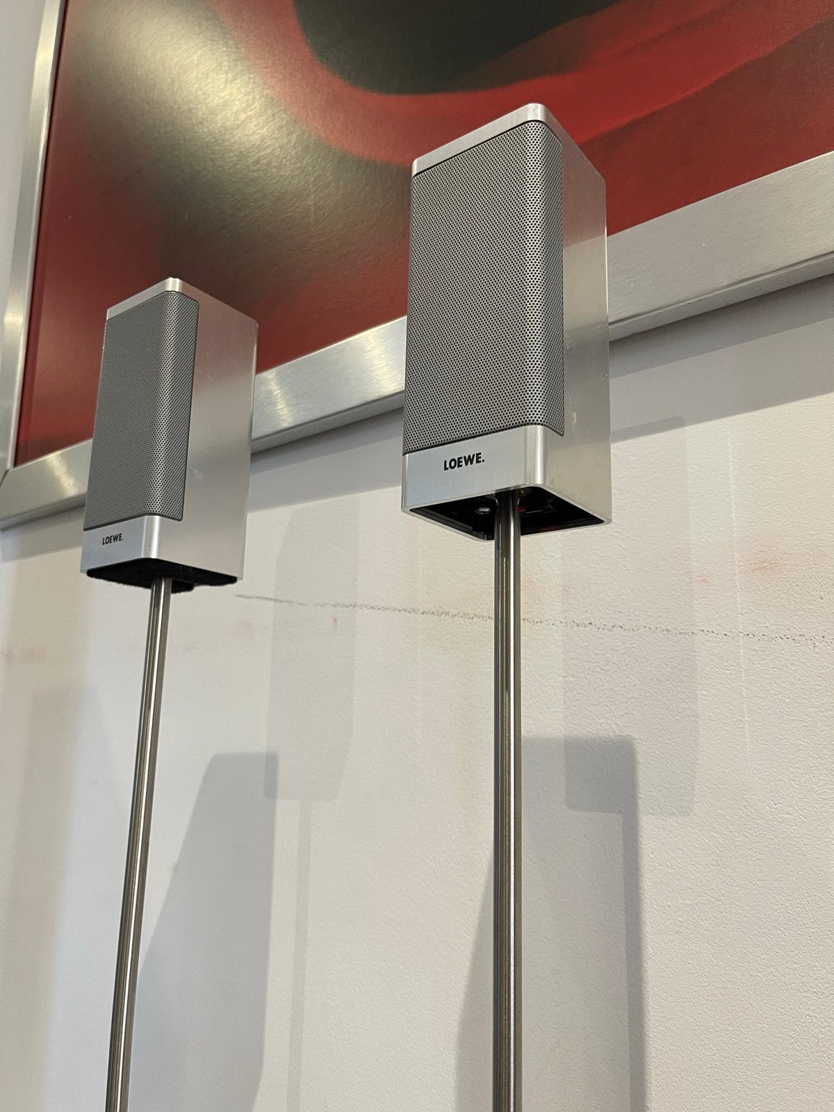 Loewe speakers met standaarden - Zilver, Stereo speakers, Gebruikt, Inclusief standaarden, Minder dan 60 watt