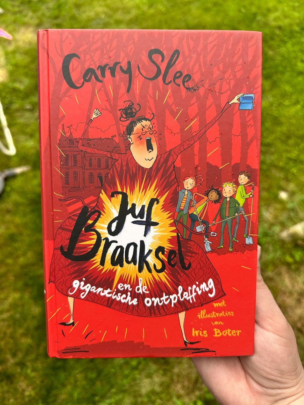 Carry Slee - Juf Braaksel en de gigantische ontploffing, Ophalen of Verzenden, Gelezen, Fictie