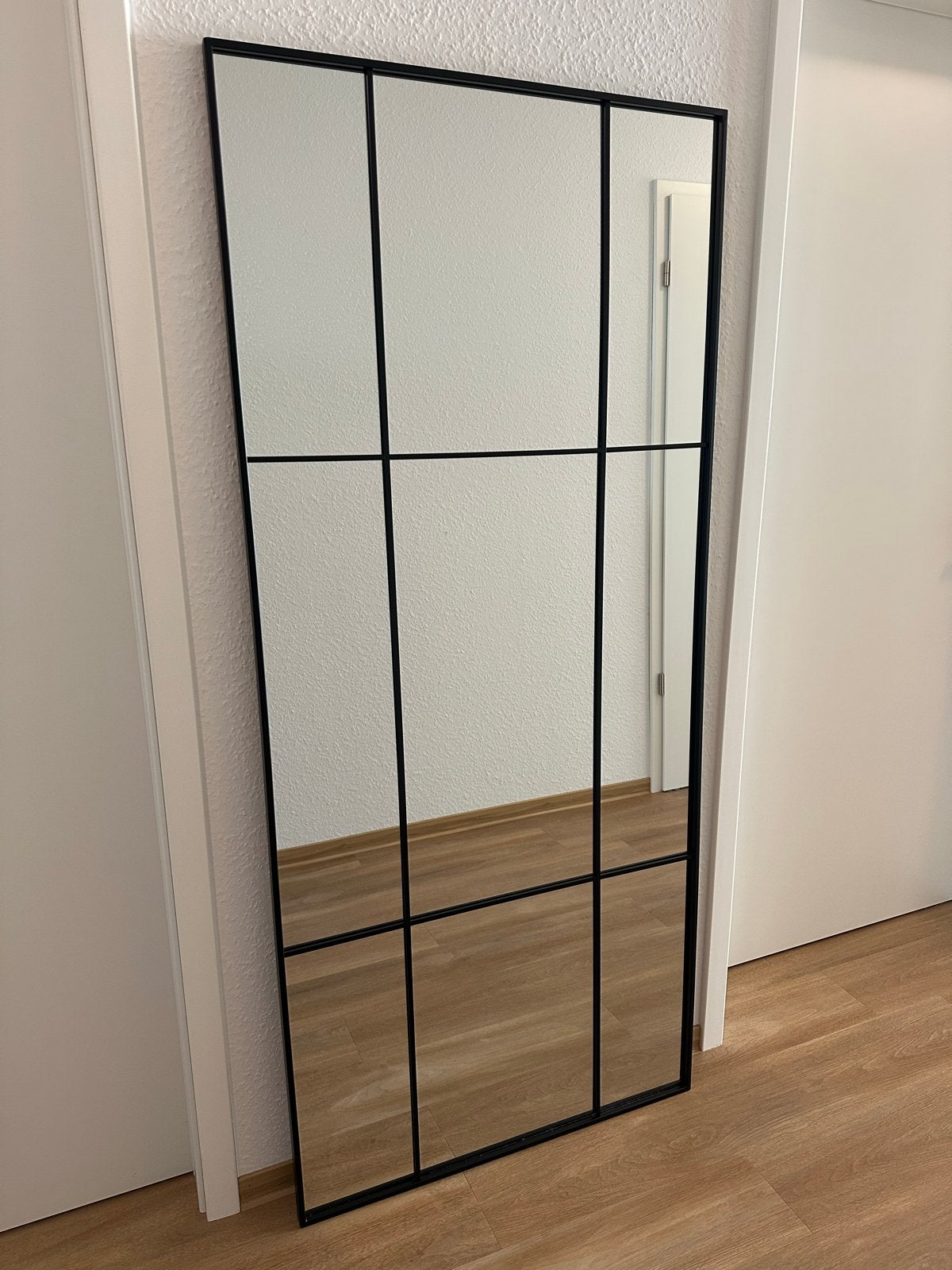 Grote spiegel met zwart metalen frame Studstrup, Ophalen, Zo goed als nieuw, 150 tot 200 cm, Rechthoekig