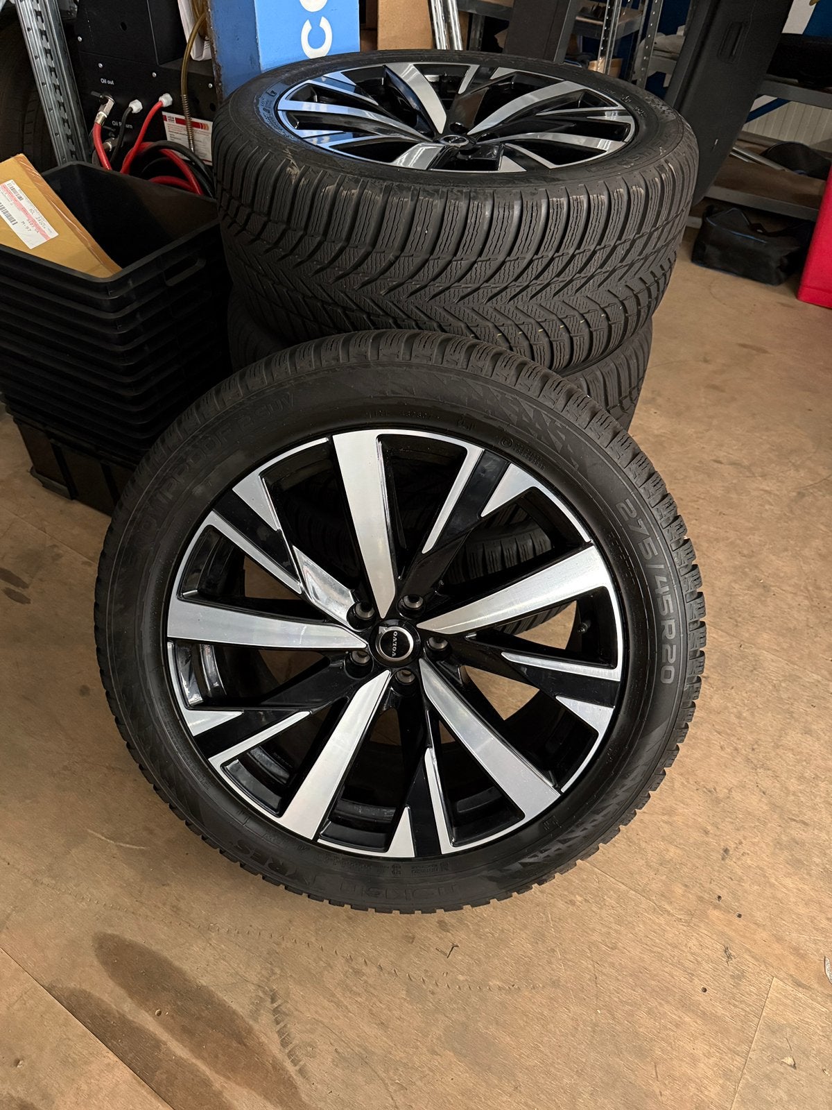 Volvo xc90 20” winterset 2024>, Auto-onderdelen, Ophalen, 275 mm, Banden en Velgen, Winterbanden