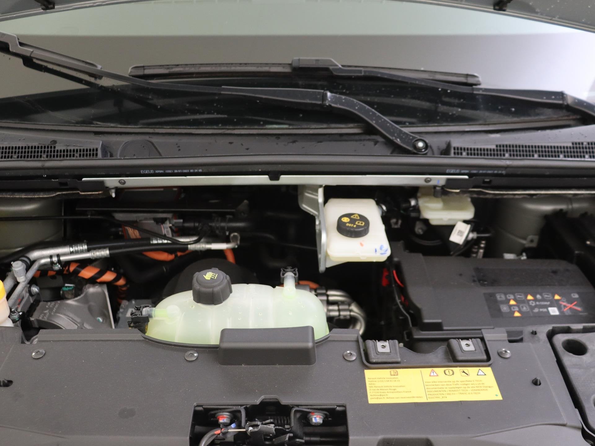 Renault Trafic E-Tech T29 L2H1 Advance 52 kWh | Navigatie |, Auto's, Bestelauto's, Stof, Renault, 920 kg, 122 pk