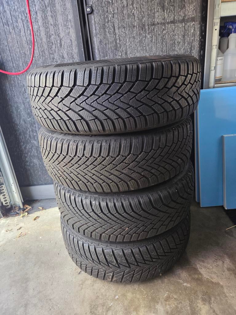 Continental Winter Contact winterbanden 185/60 R15 / 84 T., Auto-onderdelen, Banden en Velgen, Ophalen, Gebruikt, 15 inch, Banden en Velgen