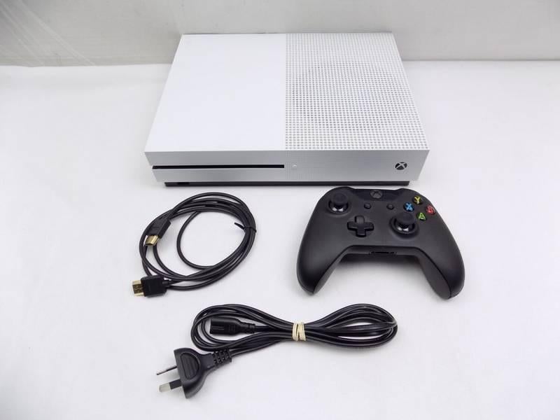 Xbox one s, Spelcomputers en Games, Ophalen of Verzenden, Zo goed als nieuw, 500 GB, Met 1 controller