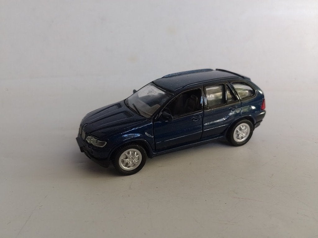 BMW X 5 1:32, Hobby en Vrije tijd, Ophalen of Verzenden, Nieuw, Auto, Overige merken