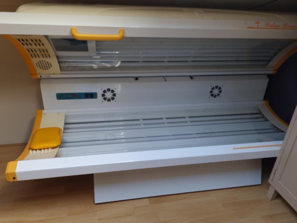 Palm beach dubbele zonnebank met gezichtsbruiner, Ophalen, Gebruikt, Zonnebank dubbelzijdig, 15 lampen of meer