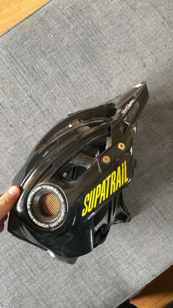 Urge SupaTrail RH Fietshelm, Ophalen, Gebruikt, M, Heer of Dame