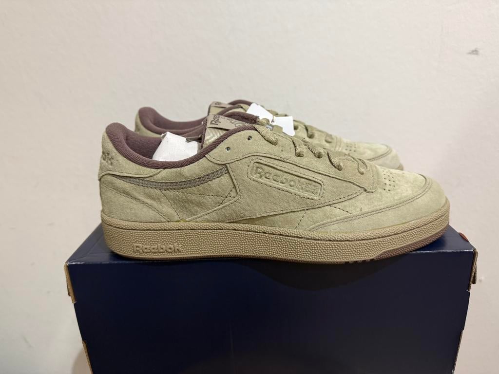Te koop nieuwe Reebok Club C 85 Beige Brown maat 45.5, Postlaan 3, Overige kleuren, Nieuw, Ophalen of Verzenden