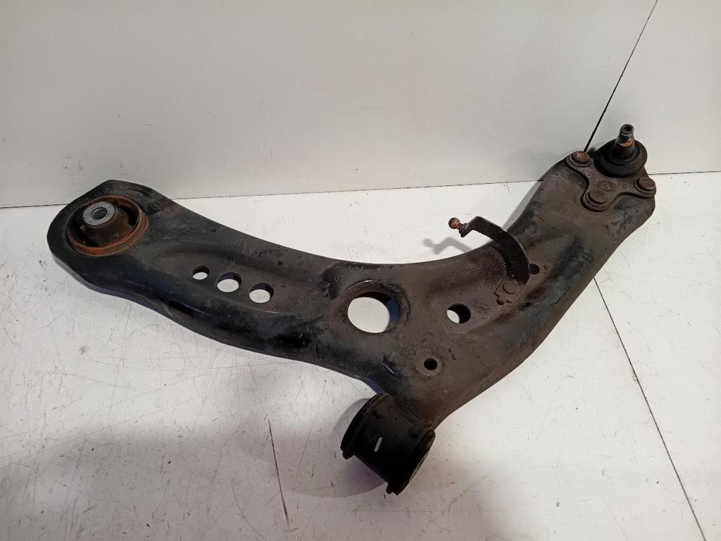 Draagarm links voor Seat Leon, Auto-onderdelen, Onderdelen@venauto.nl, Van der Ven Autorecycling B.V., Gebruikt, Ettenseweg 76, 4706 PB Roosendaal, The Netherlands