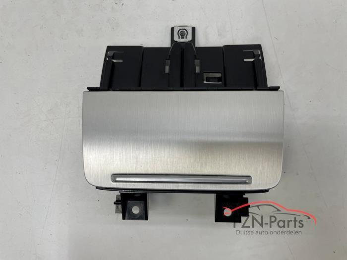 Audi TT 8J Asbak voorzijde middenconsole Aluminium kleur, Ophalen of Verzenden, Gebruikt