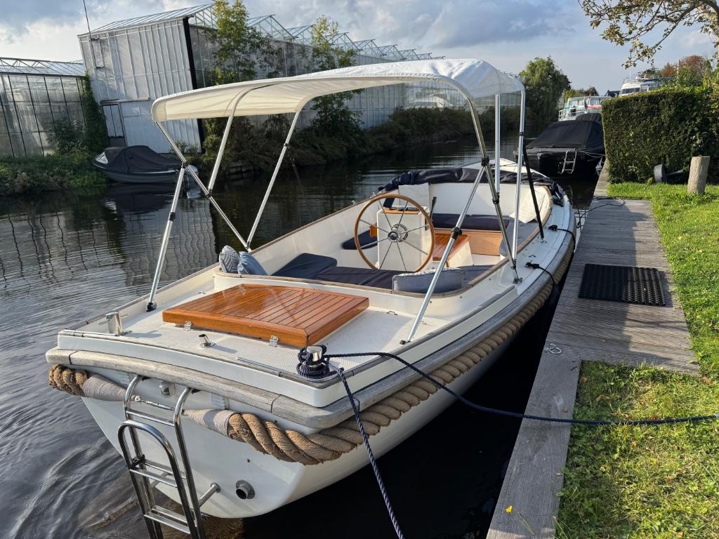 Makma Vlet 700 (nieuwe Volvo Penta motor), Watersport en Boten, Ophalen, Binnenboordmotor, Diesel, Vlet