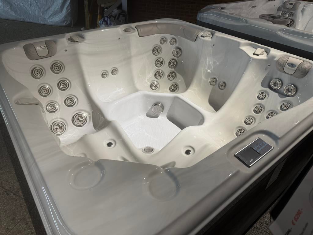 Passion Spa Relax 5 persoons 2 ligplaatsen NIEUW!!!